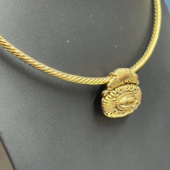 Premiere Designs Gold-Tone Twisted Wire Necklace With Ornate Pendant - Picture 10 of 13